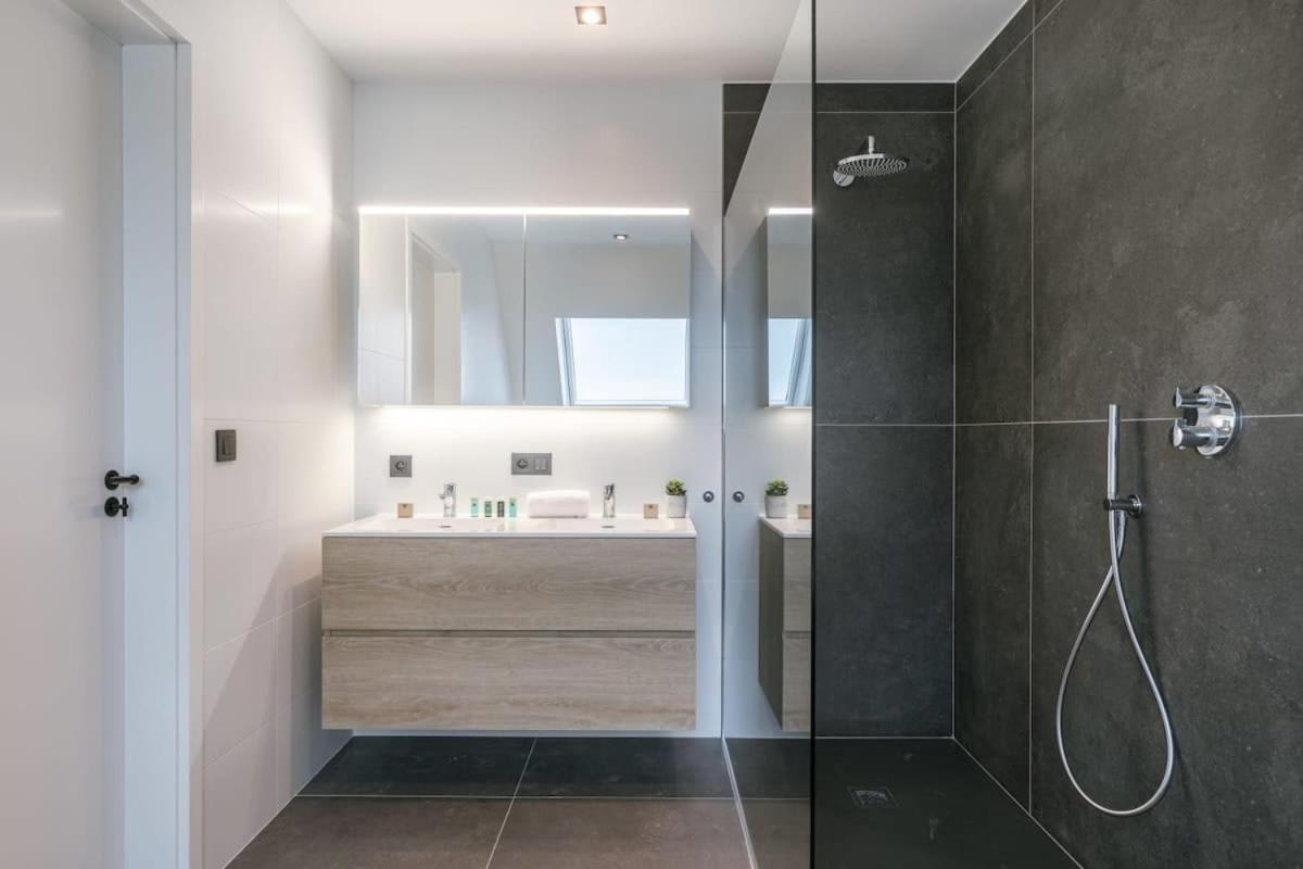 Huswell - Luxurious Apartment With Parking Beernem Exterior foto